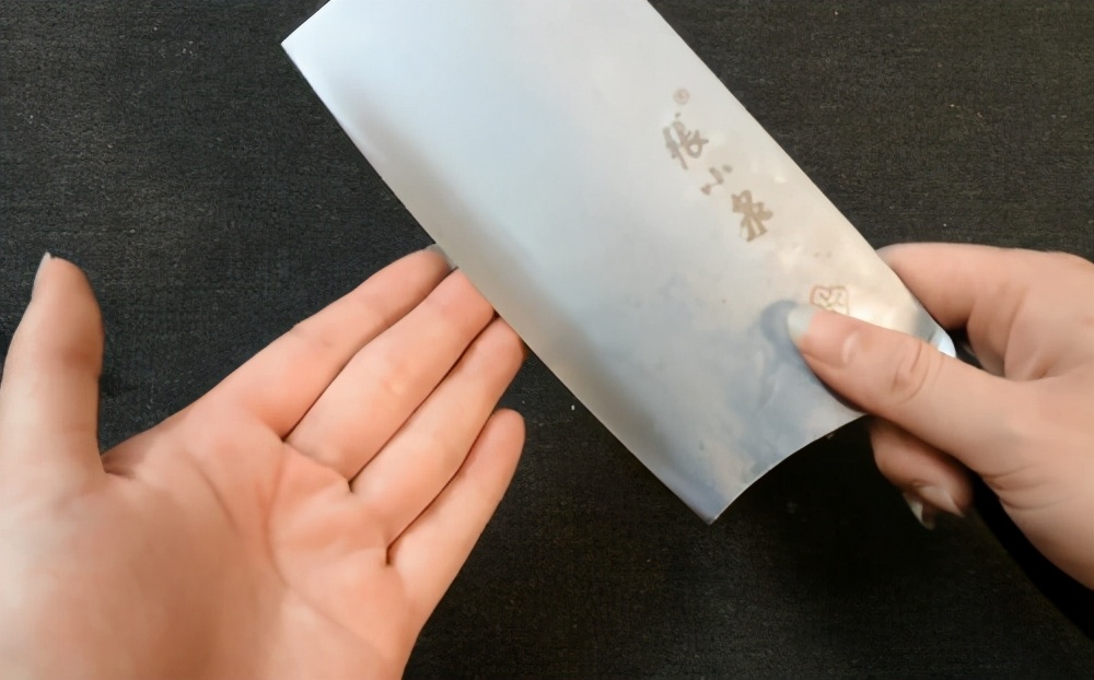 正确的磨刀方法竖磨还是横磨好,磨刀横磨还是竖磨