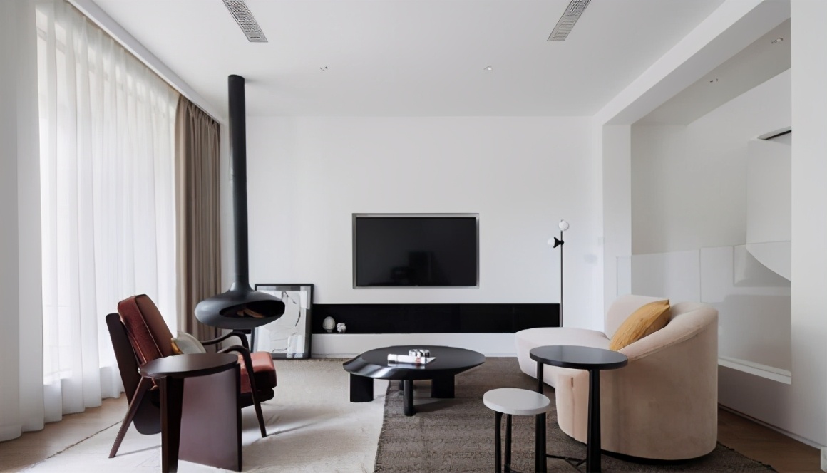 无阳台客厅装修88平米,无阳台轻奢风装修三室两厅实景