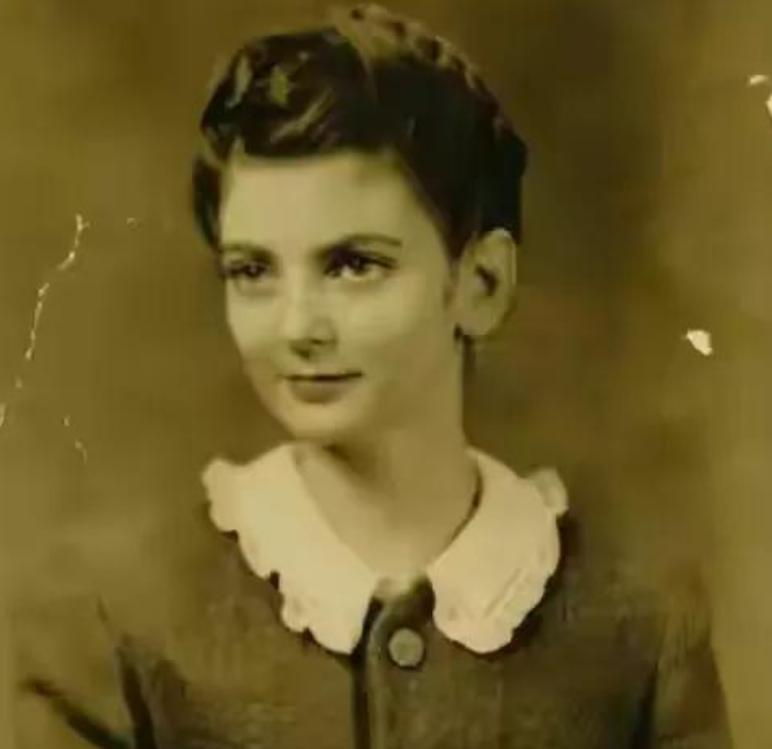 超模卡门：74岁痛失爱人还被好友骗到破产，86岁走秀依旧艳压群芳