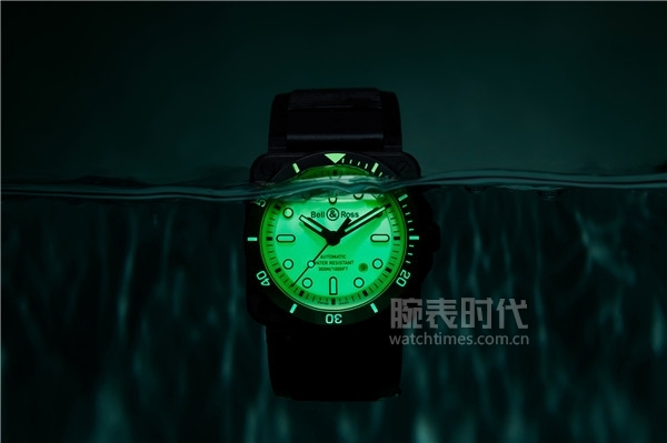 外形炫酷价格便宜的腕表5000左右,有质感的腕表最新款