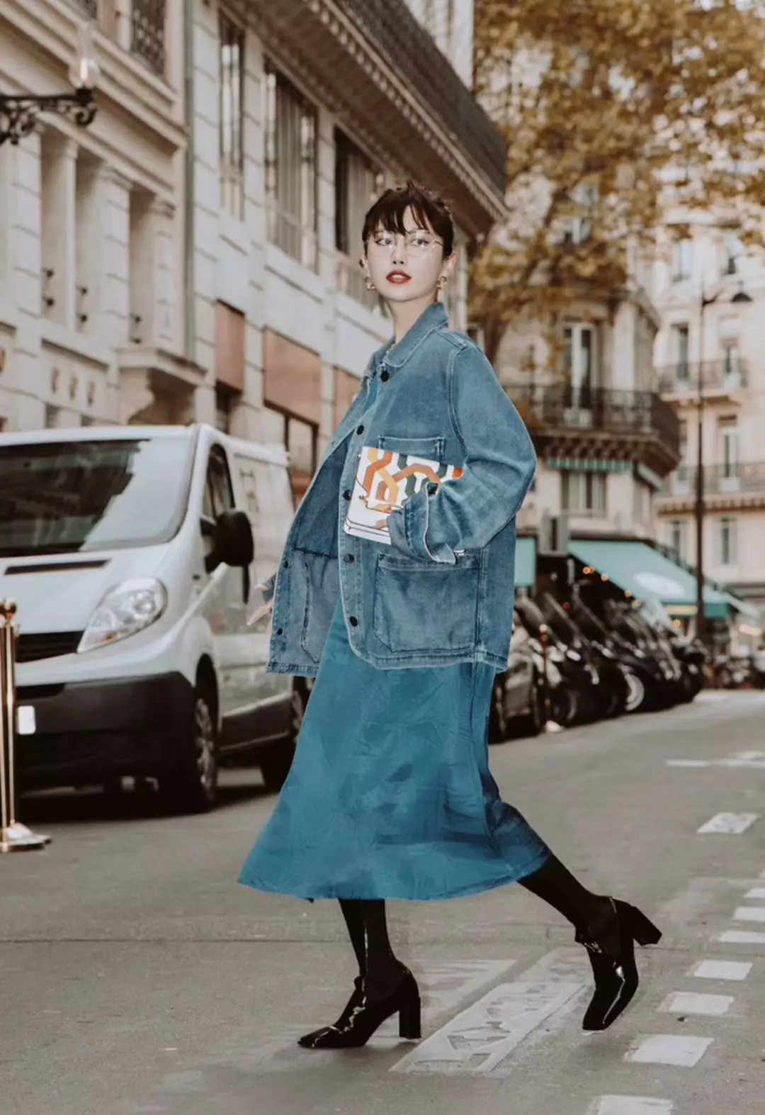 小个子秋冬穿什么款靴子显腿长,显腿细又直的时尚爆款靴子