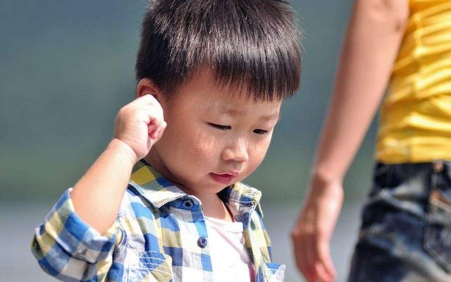 孩子爱说大话的后果,孩子爱说谎话父母该怎么教育