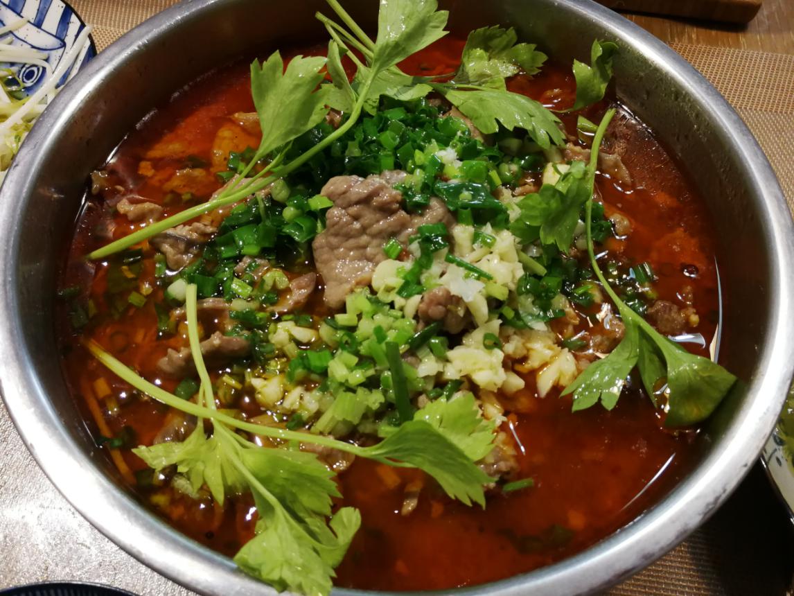 分享一道超经典的川菜水煮牛肉,水煮牛肉不放肉的正宗做法川菜