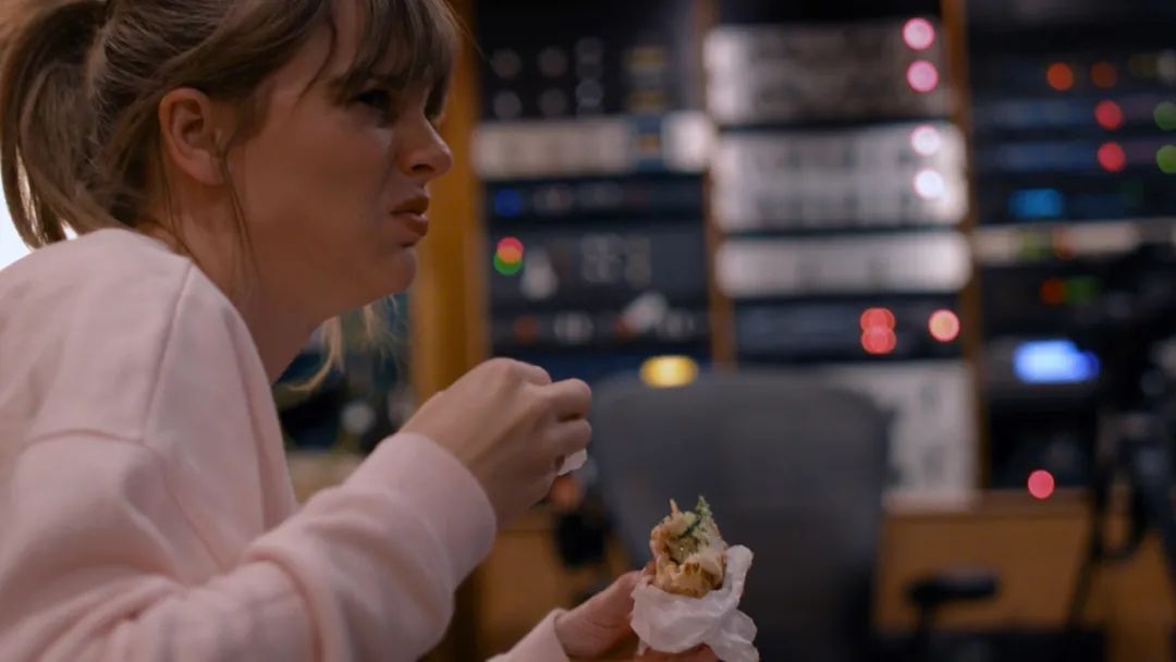 霉霉纪录片美国小姐首映礼,霉霉美国小姐歌曲完整版