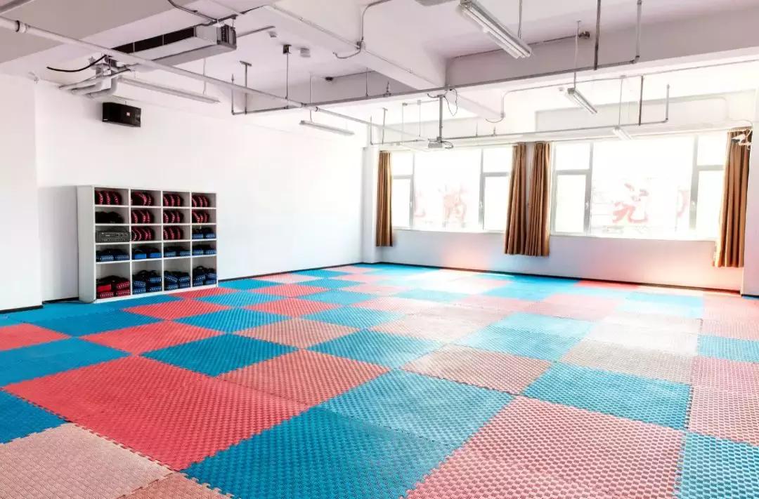 30岁转行健身教练太晚了,27岁当健身教练五年竟然还负债