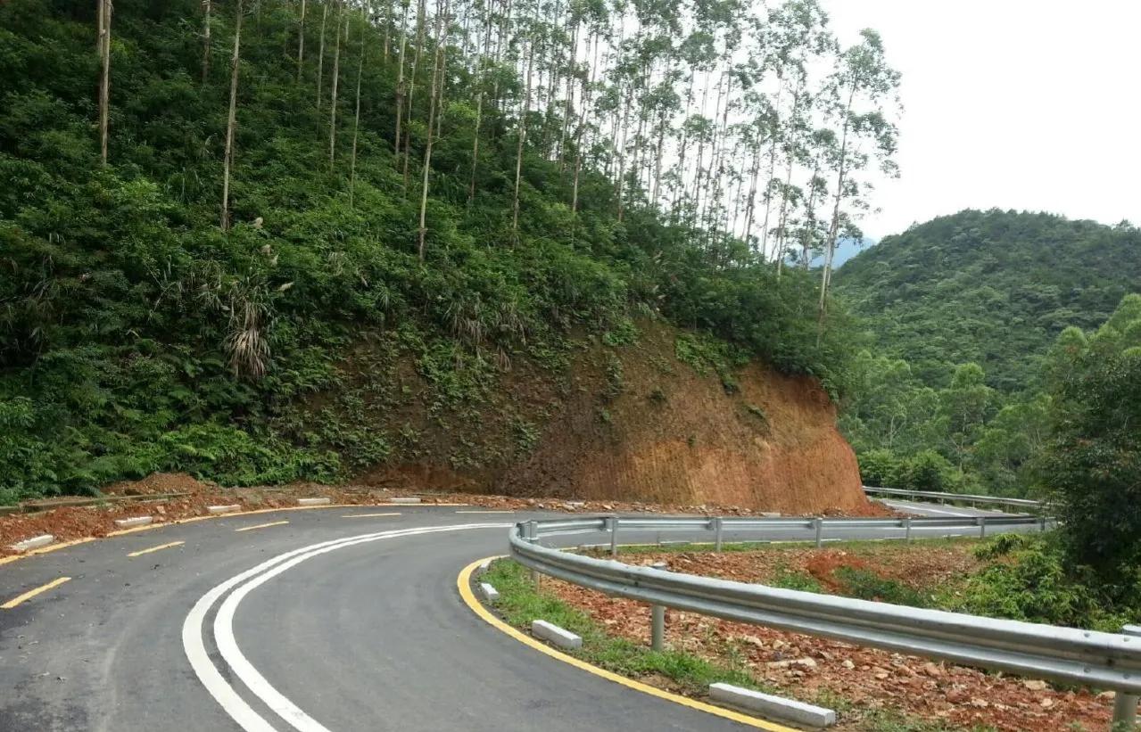 七寨湖公园别墅价格多少,七寨湖公园景点