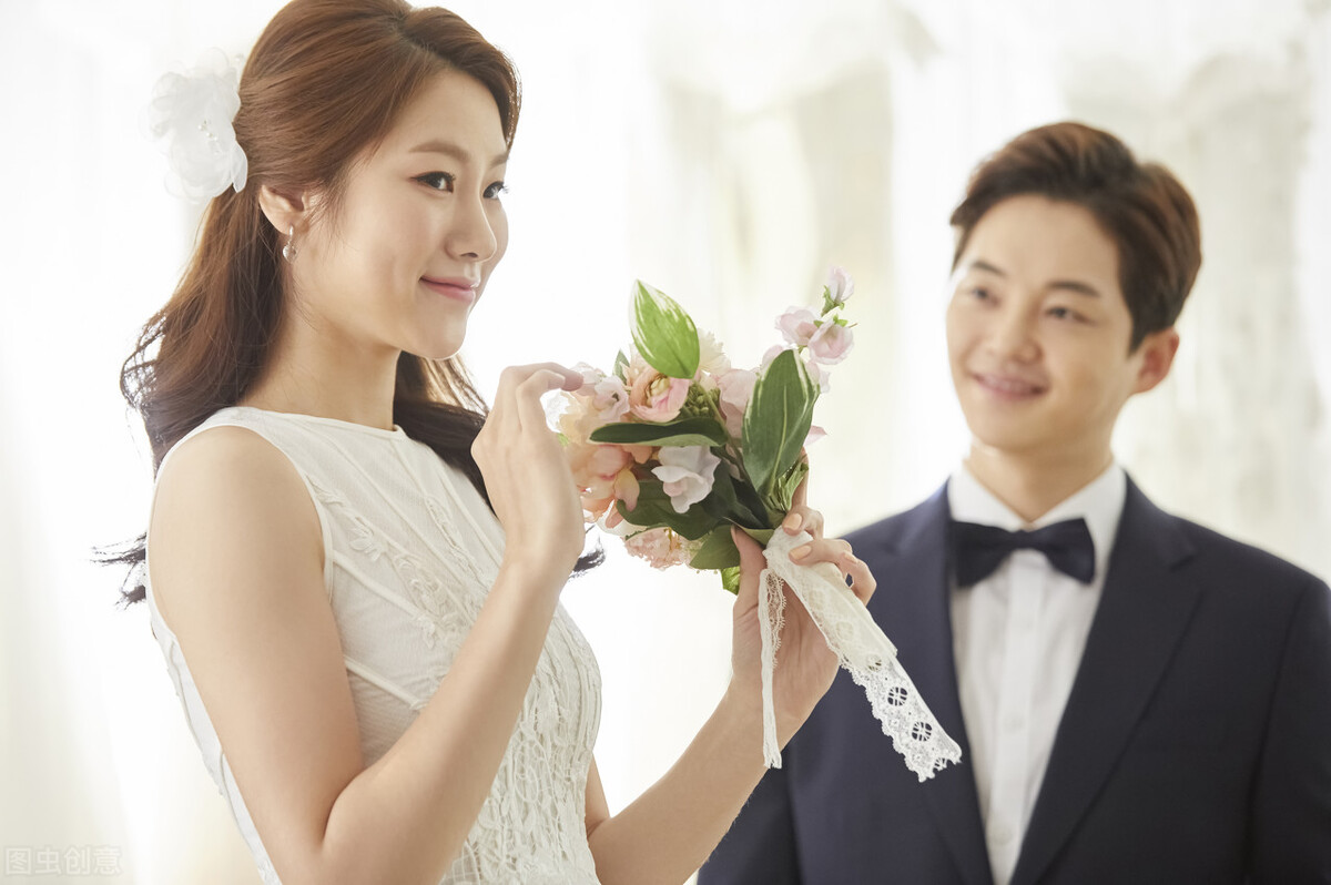 婚姻里,为什么女人总是喜欢管钱?多半是这三个原因