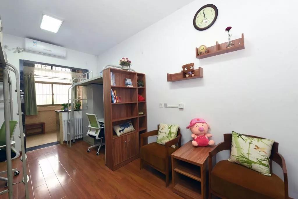 西京学院的真实感受,逛了一圈大学校园