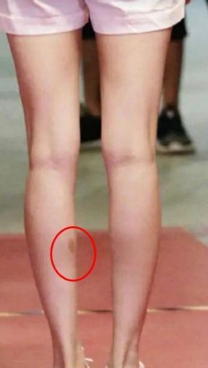 魏大勋杨幂亲密照,杨幂和魏大勋的高甜合集