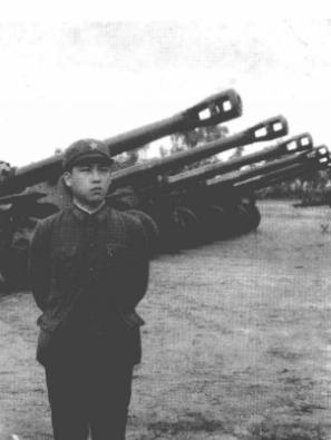 *世友许**指定要他当秘书,3年内为他2次破例,离开时:遇事来找我