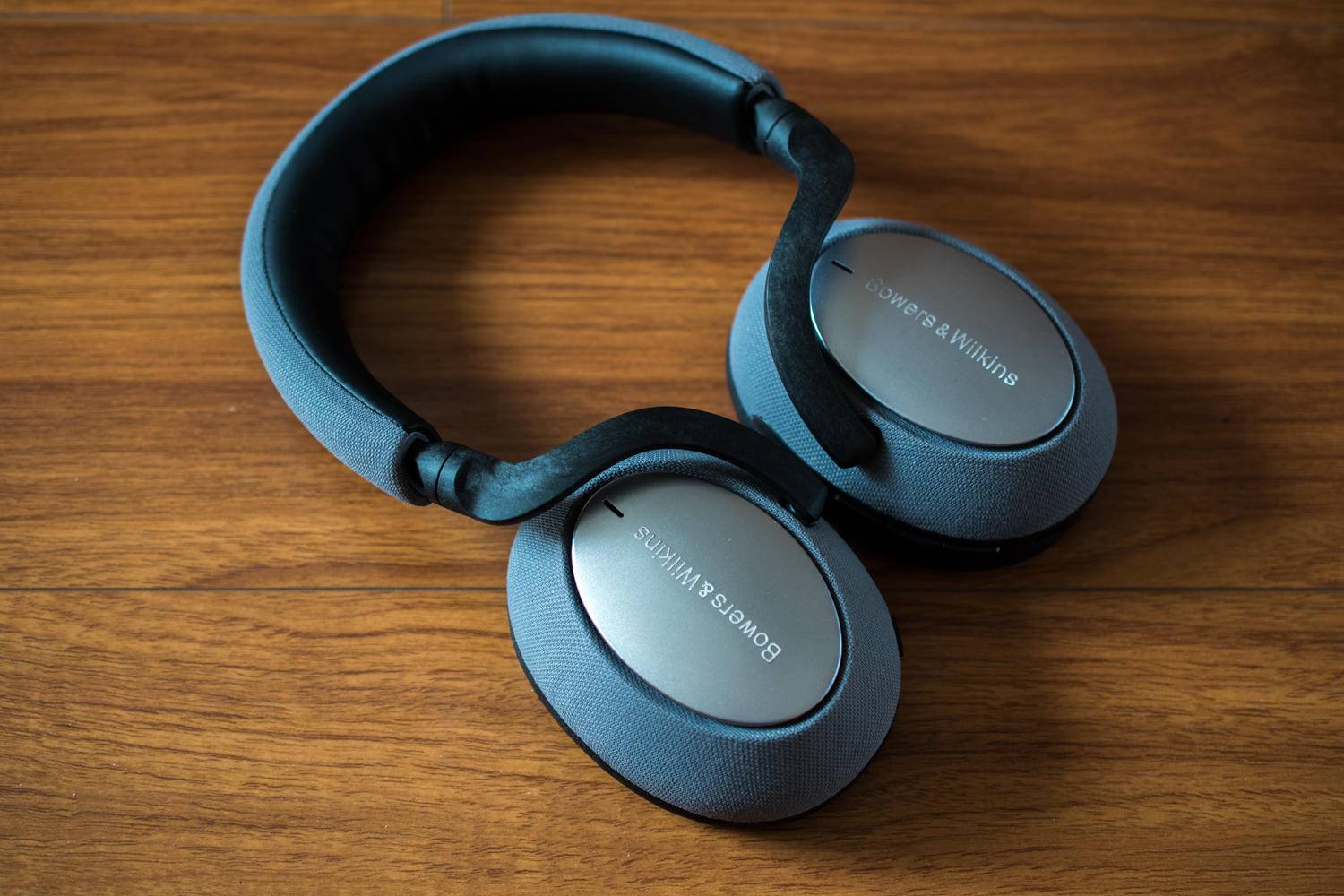 如何选购高品质的降噪耳机,降噪耳机选购避雷指南