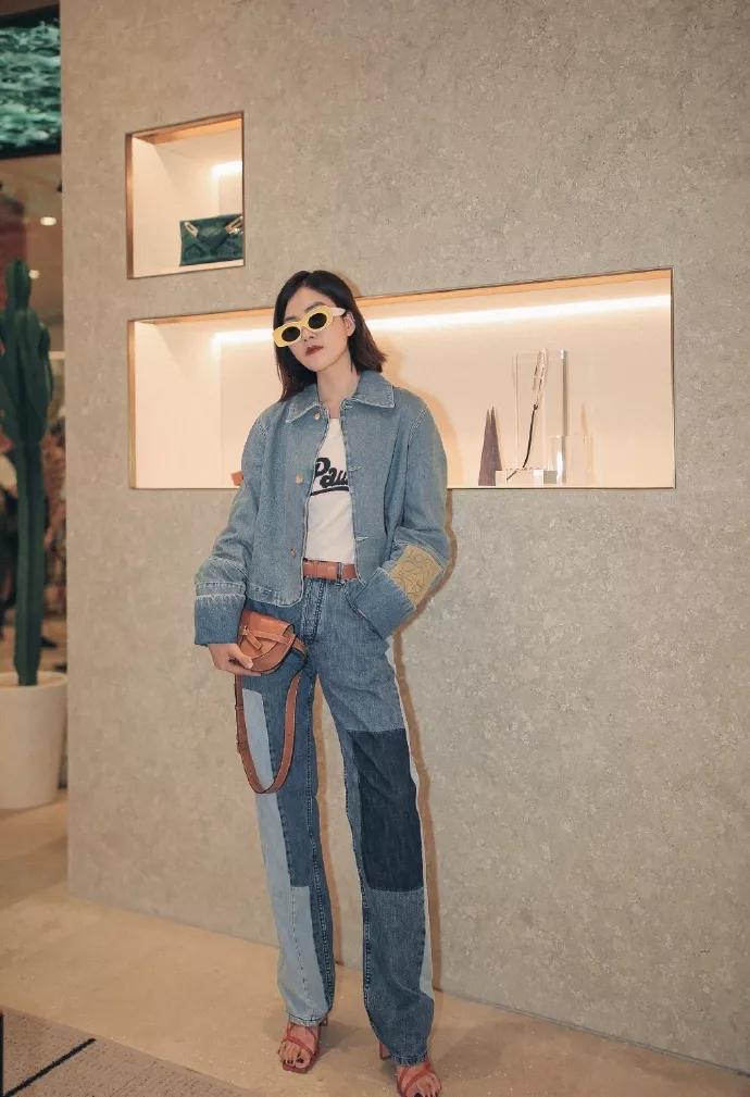 最新款的腰包简单一点,斜挎腰包最值得入手的大牌