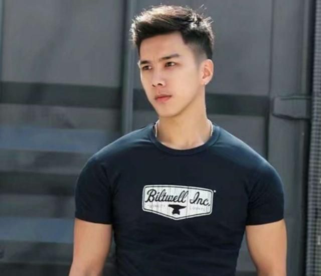 男生烫发发型推荐好打理,男生自来卷发型怎样打理好看