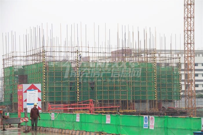 南充鸿通翡翠城紫云府建设现状,南充鸿通檀府最新房价