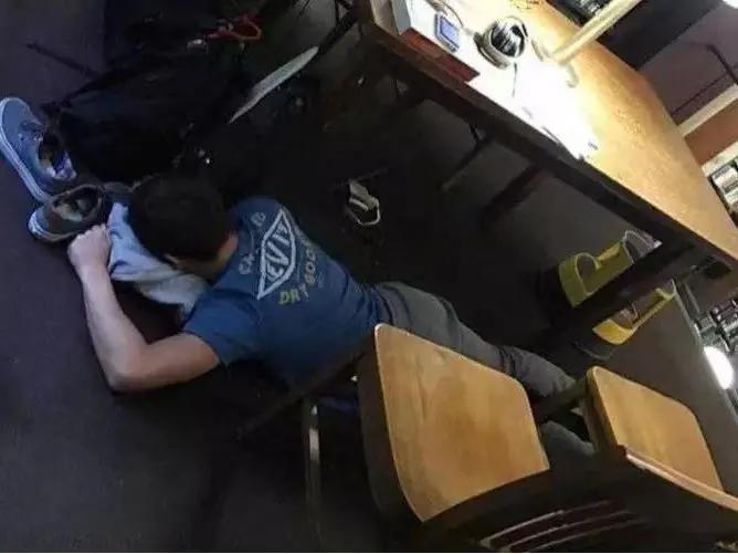 这所交际花藤校，地理位置绝佳，学霸精英扎堆，被中国学生爱疯了