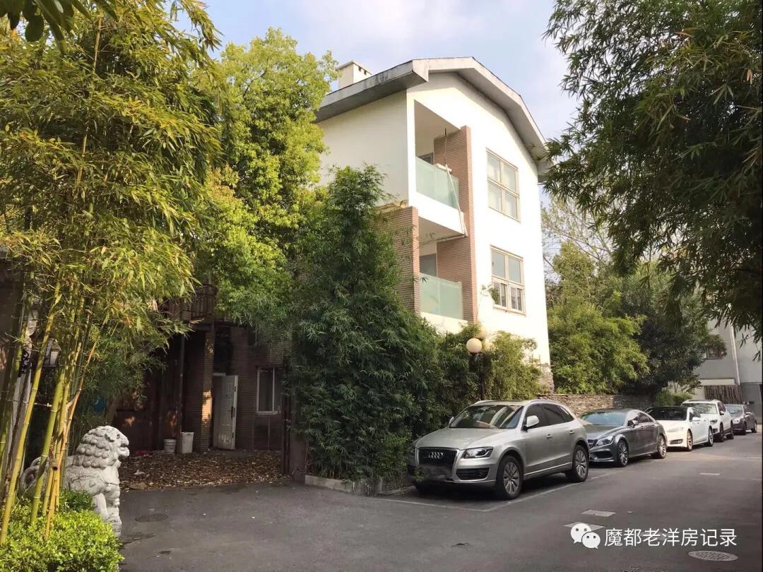 徐汇区华山路905弄汇益花园,700万苏式园林别墅255平独栋