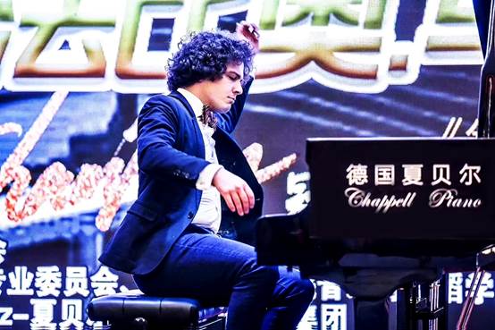 18世纪最顶级的钢琴品牌是哪个,夏贝尔钢琴和雅马哈钢琴哪个更好