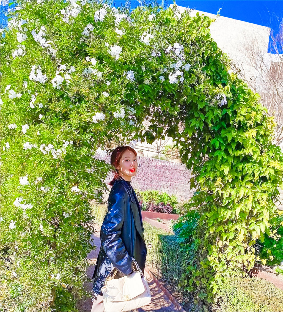 朴信惠穿红格子长衣照片,朴信惠换脸