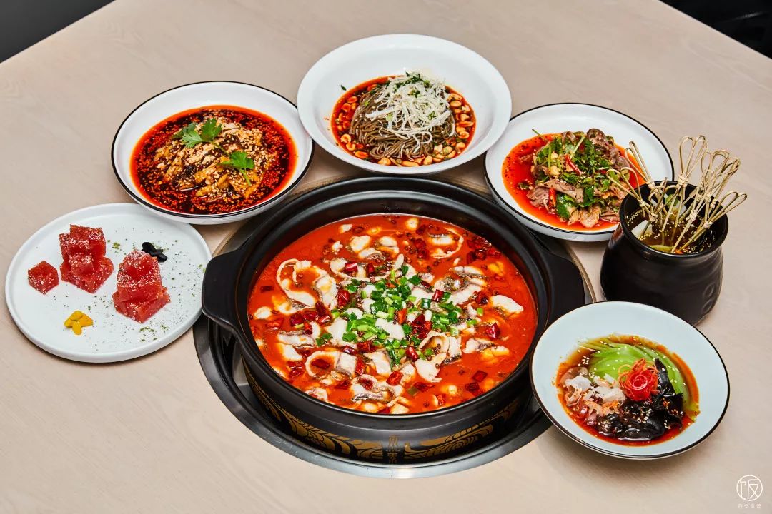 XXXL汉堡、重口吐司...随便吃,城北的宝藏Mall我来了