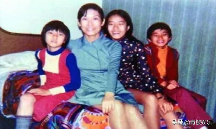 11亿豪宅被抵押，前女友又上门*债追**，周星驰如何度过第58个生日？