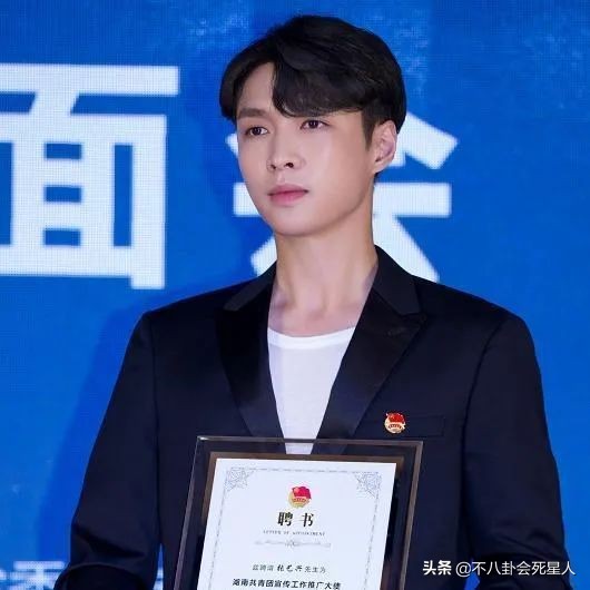 陈奕迅张艺兴,陈奕迅评价张艺兴