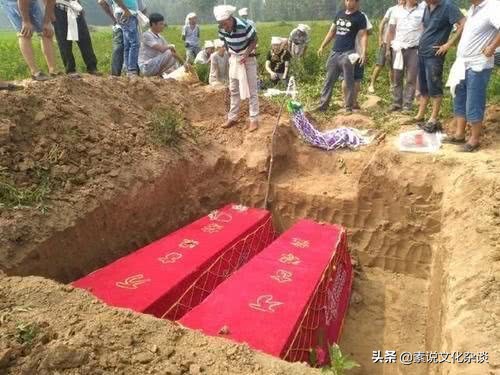 屋后水门前坟家败人亡子不归,屋后水不归有什么说法