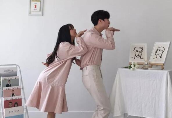 情侣怎么穿情侣装才好看,想穿情侣装又不知道怎么搭配