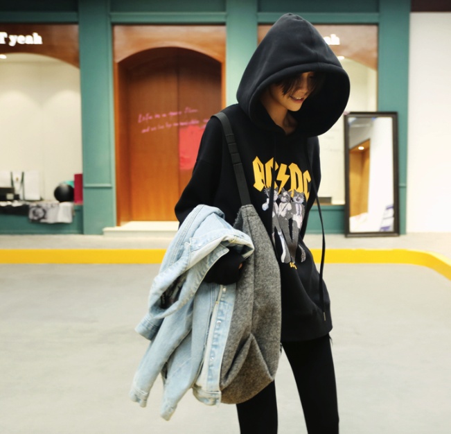 推荐几个好看的卫衣店铺,卫衣小众设计感店铺推荐