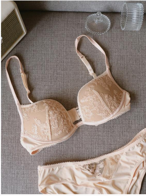 最新款文胸穿着很舒服夏天穿的,无痕无束缚感文胸