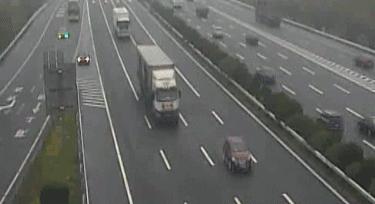 大货车倒车注意什么,货车倒车怎么避免事故