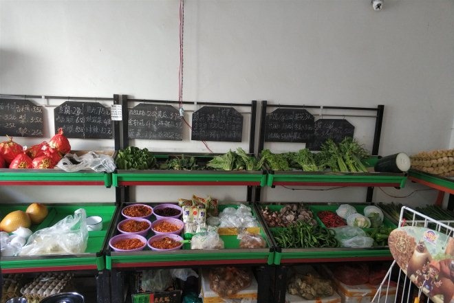 西北乡村零售观察：做“熟人”的小生意｜返乡看零售