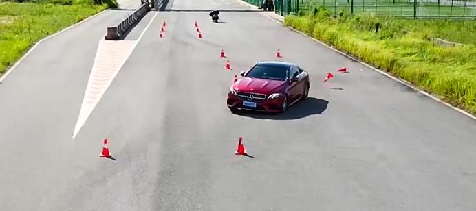 新款e级轿跑coupe,ecoupe轿跑