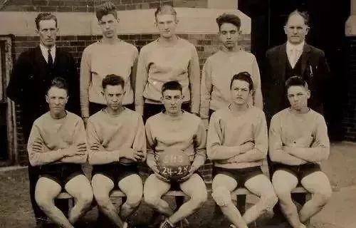 跨界潮流工装,经典运动装单品