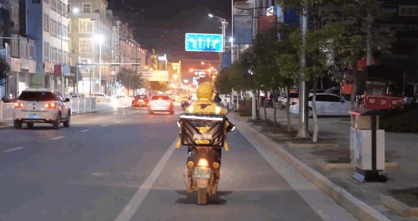 鹤岗东北烧烤,在鹤岗4个人吃一顿正宗东北烧烤