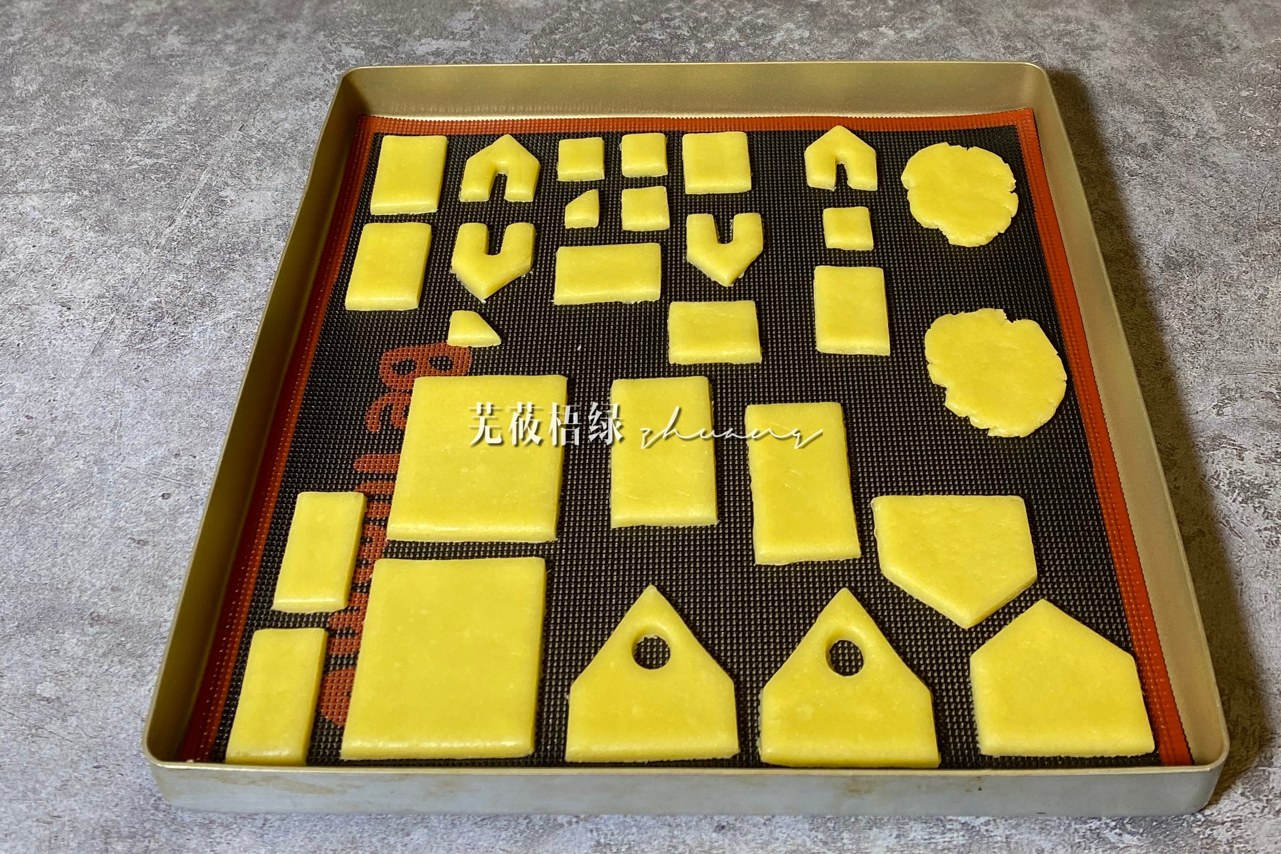 怎么做可以吃的姜饼屋,焦糖饼干姜饼屋