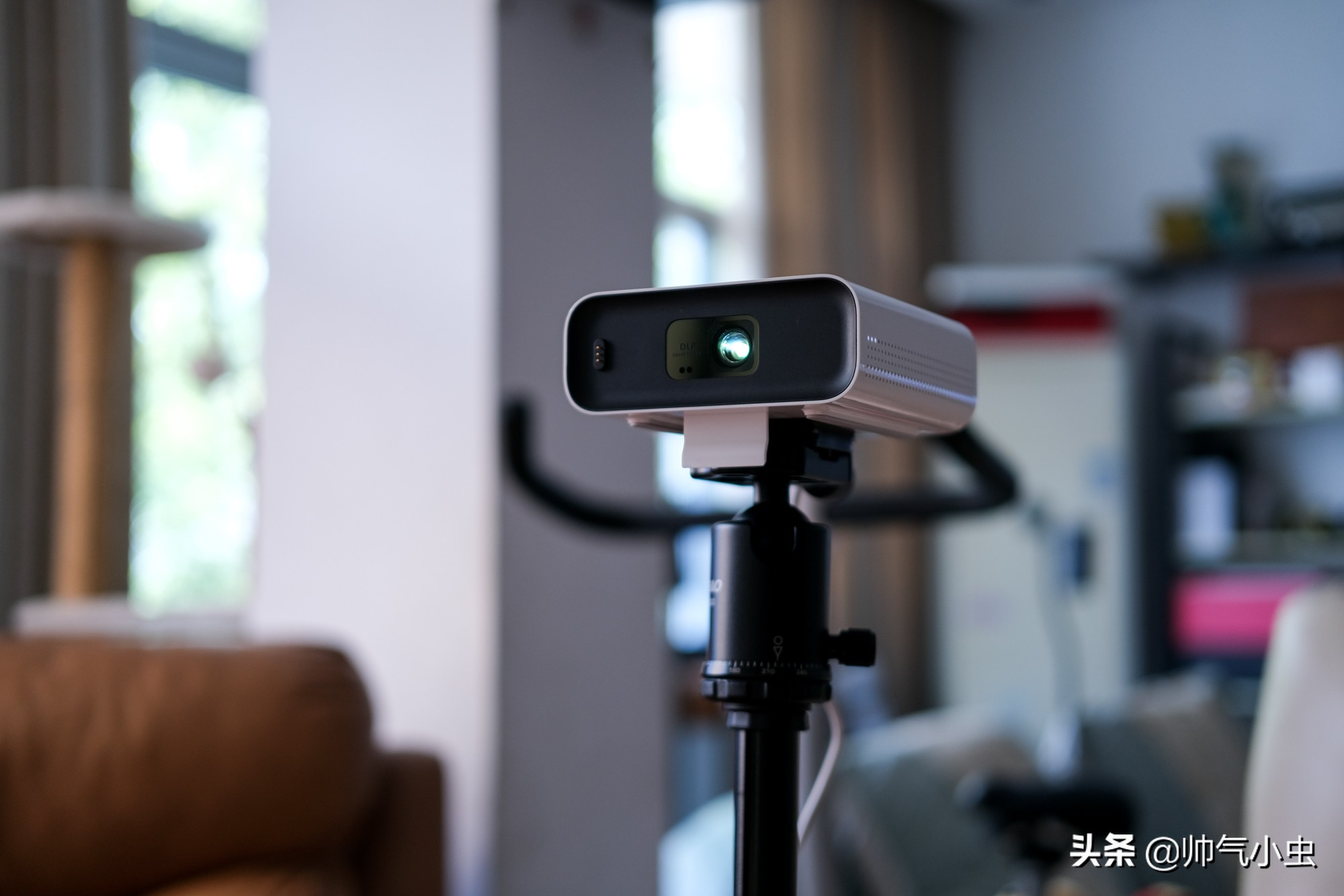 天猫精灵测评投影仪,天猫精灵小红盒投影仪测评