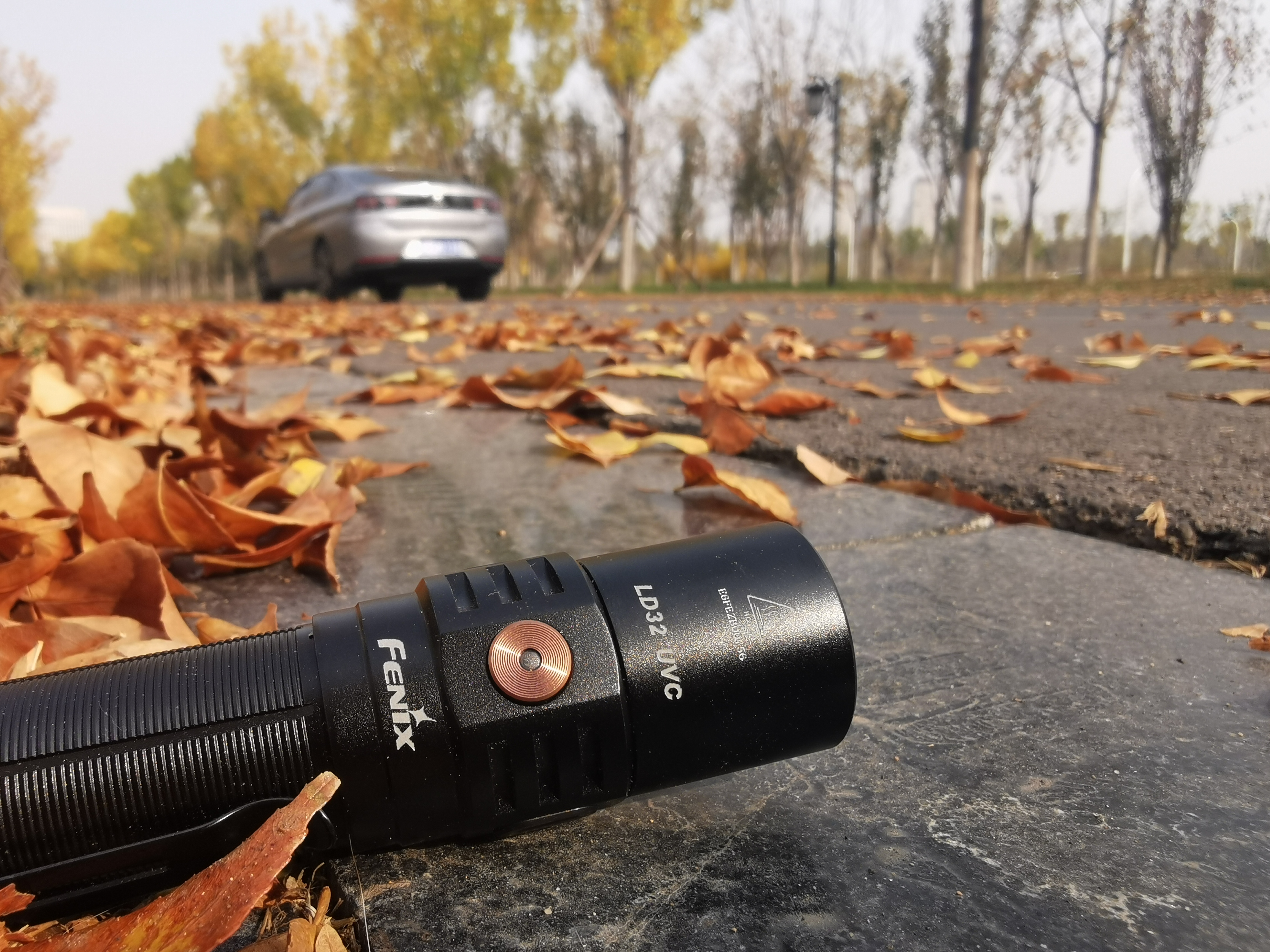 户外手电也能杀菌？FenixLD32手电化身成为抗疫EDC