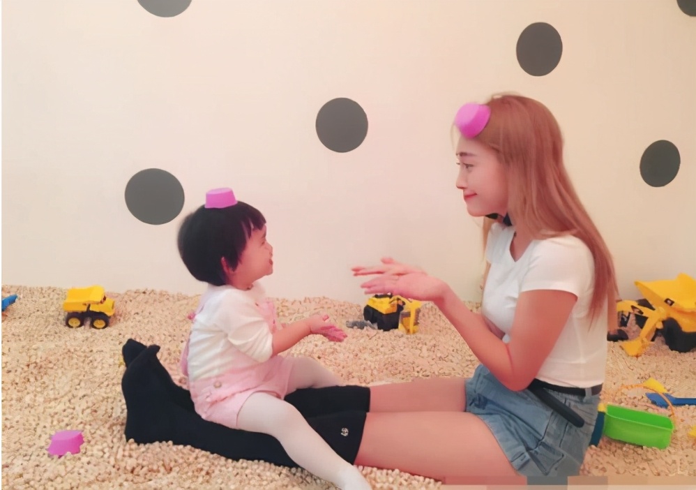 孩子一去幼儿园就尿裤子怎么引导,小孩刚入园担心尿裤子