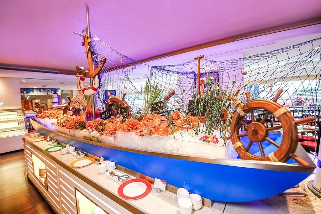 ¥118起/位--罗湖富苑出品!5米海鲜巨轮+豪气进口铁板烧不限量