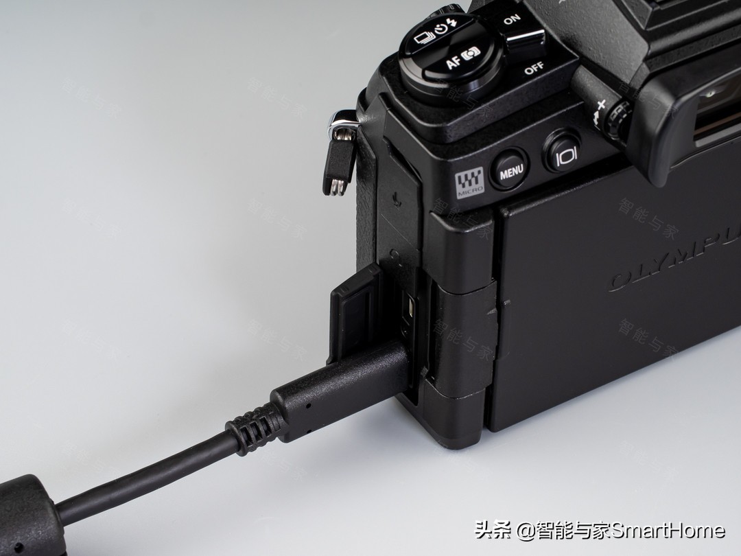 奥林巴斯em1mark3和om1哪个好一点,奥林巴斯OM-DE-M1Mark