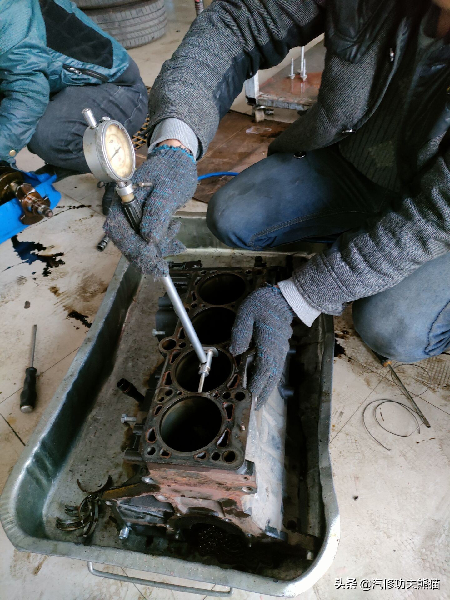 一汽奥迪a6l烧机油,08款奥迪a6l2.0t烧机油严重怎么办