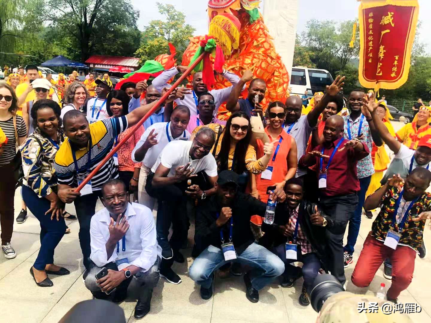 《盛世舞龙展风采》——记有二百年历史的本溪碱厂舞龙