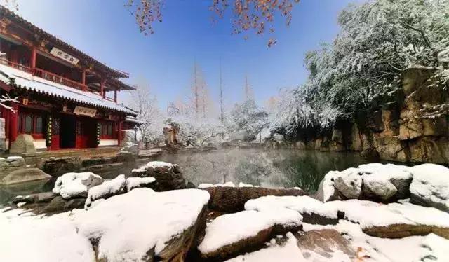 冬季山东山泉水最美最有韵味？济南山泉水美？泰山上下一片银白？