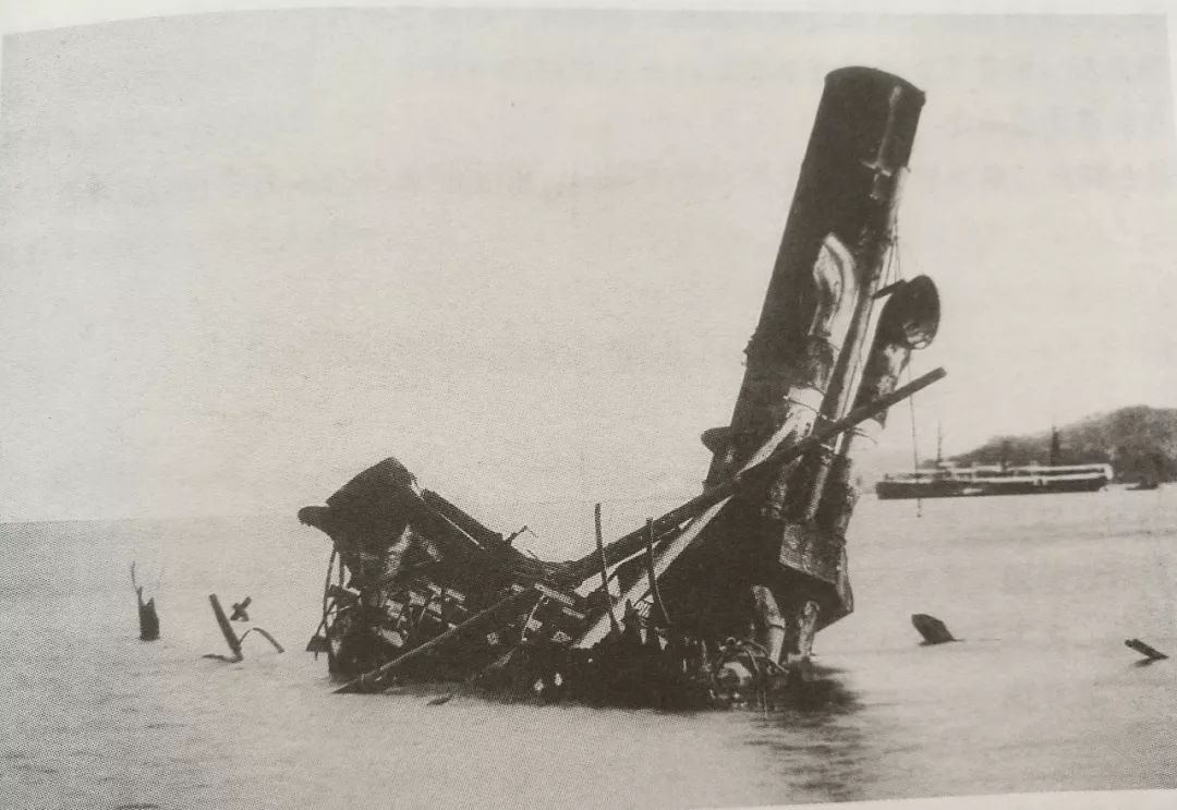 方伯谦丰岛海战无耻挂白旗，黄海再逃命撞沉友舰，舰长愤而自杀