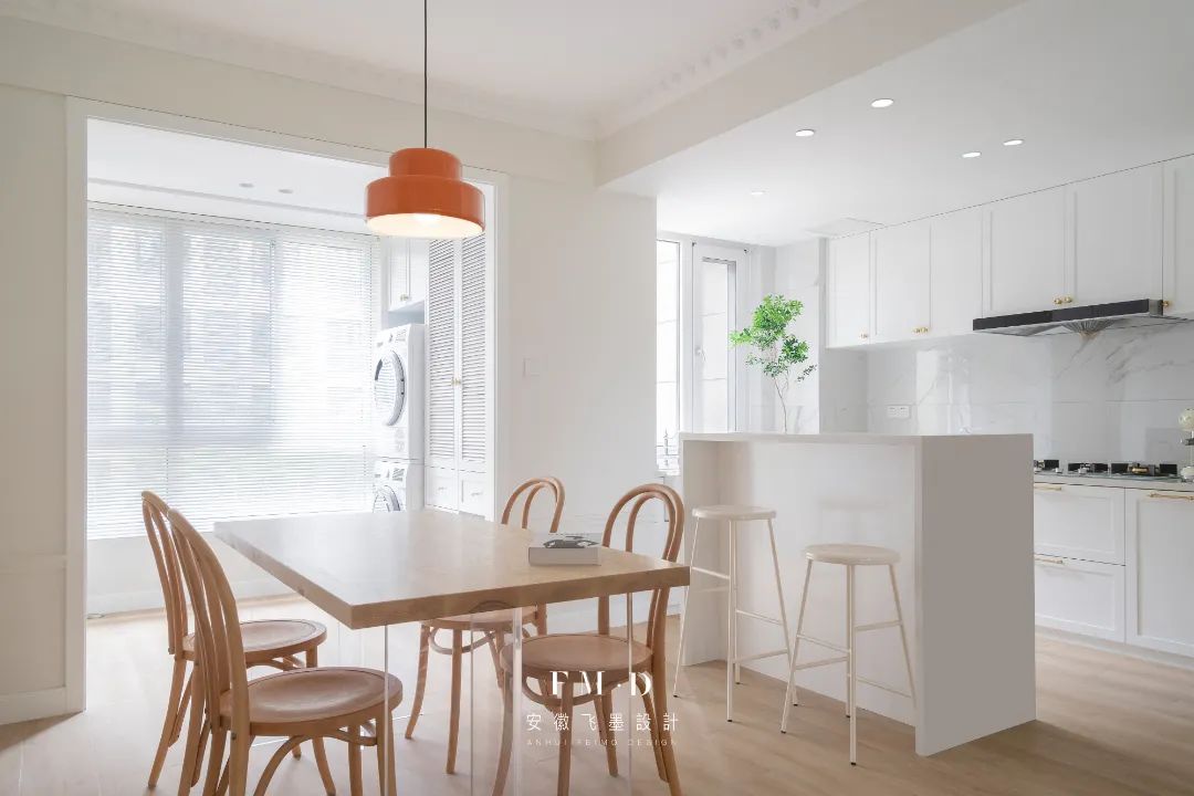 奶油原木风房间高级感配色,以原木为基调的奶油色日式温暖家