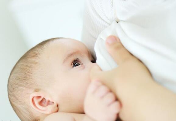 宝妈气血不足影响母乳分泌,哺乳妈妈这样做,母乳丰富宝宝也开心