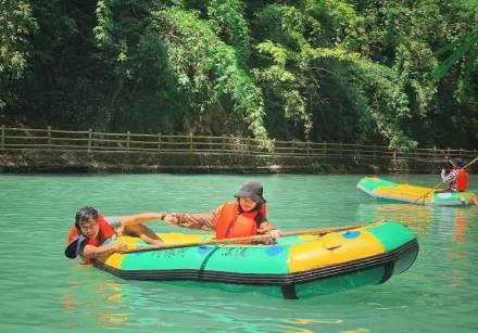 阿依河团购门票,阿依河门票优惠是要线下买票吗
