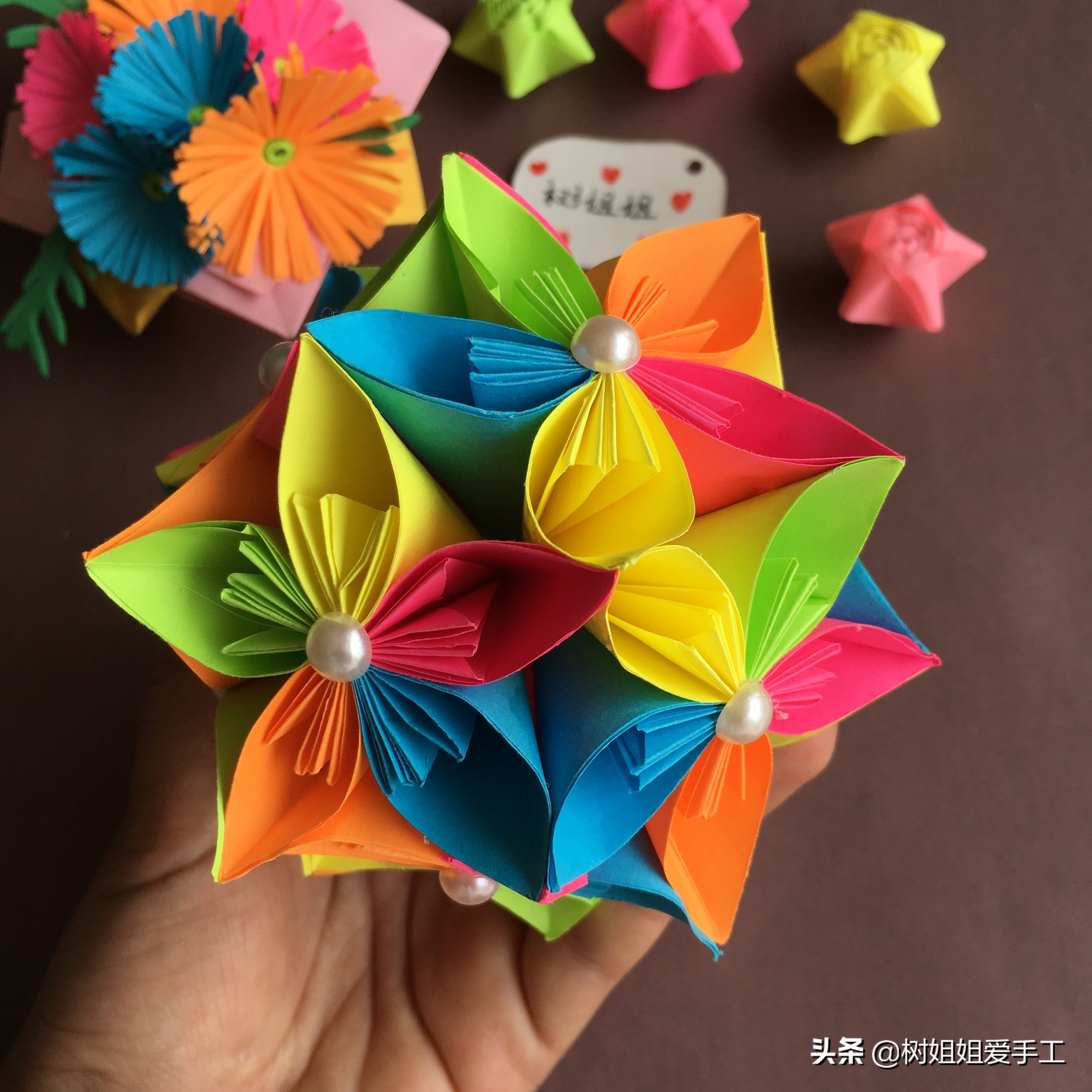 樱花花球简单折纸,简单的樱花球折纸