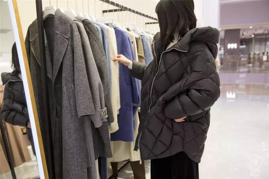 一口气开了三家火锅,一口气连开六家店