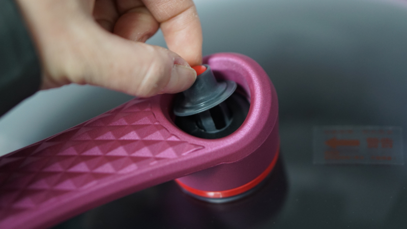 英国帝伯朗钛钻不粘锅,做一桌好菜,只需要这一口锅